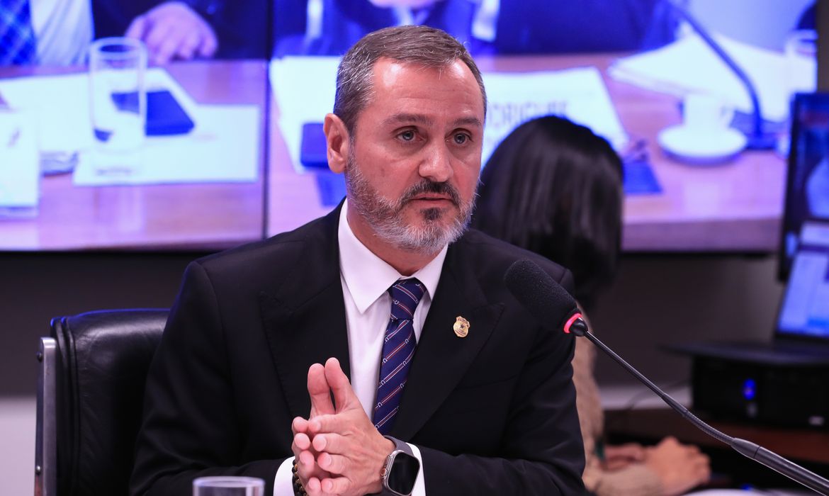 OAB Barro Preto - Em CPI, PF pede aumento de 38% em orçamento e sugere dobrar efetivo