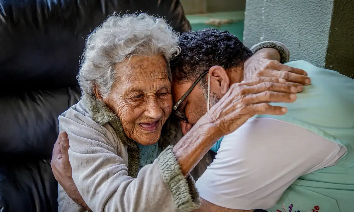 OAB Barro Preto - Redação do Enem 2025 aborda as perspectivas para o envelhecimento