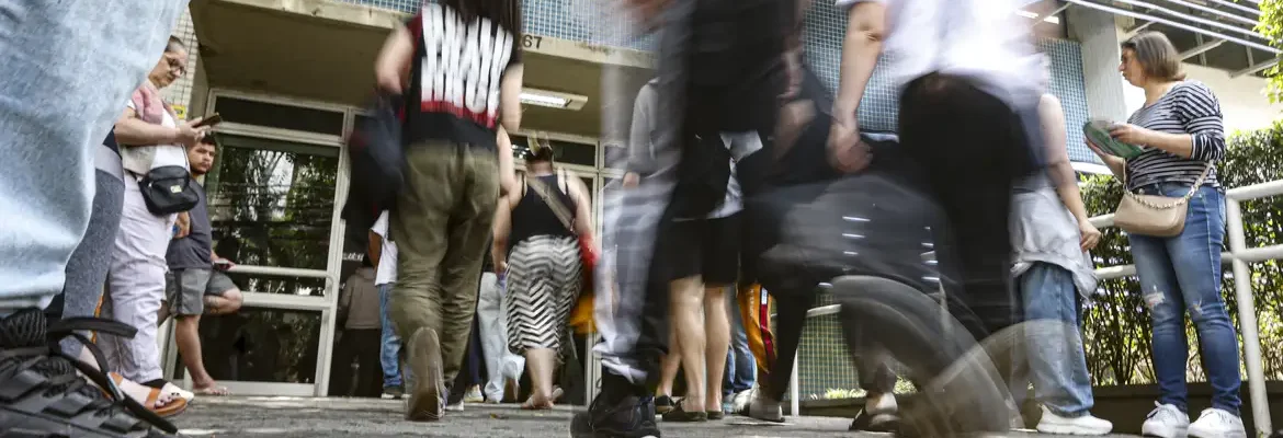 Entenda como é calculada a nota das provas objetivas do Enem 2025