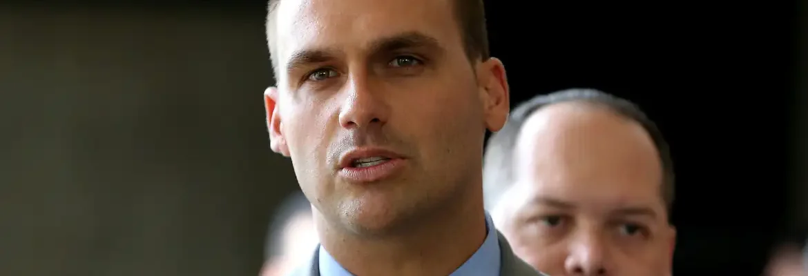 STF marca julgamento de denúncia contra Eduardo Bolsonaro por coação