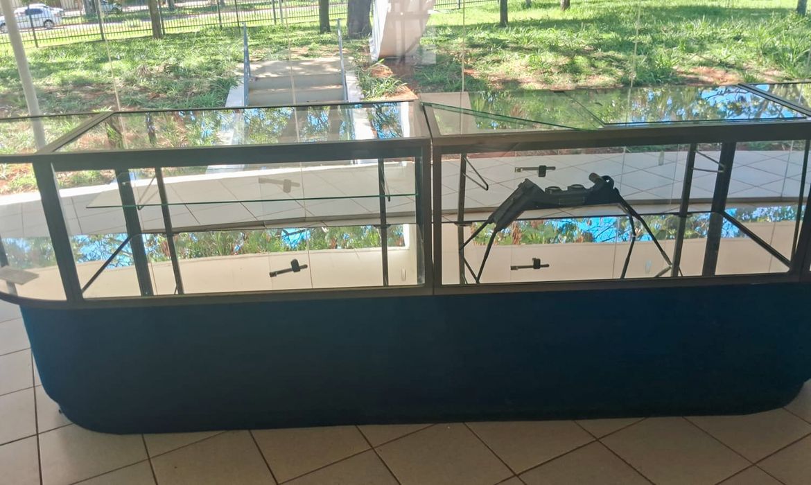 OAB Barro Preto - Instituto Histórico e Geográfico do DF sofre invasão e vandalismo