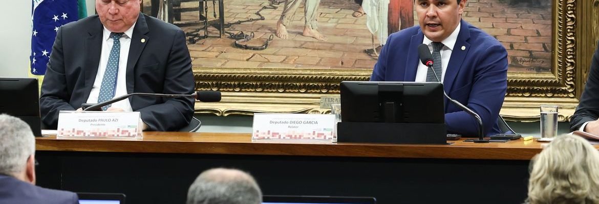 Pedido de vista adia votação de parecer sobre mandato de Zambelli