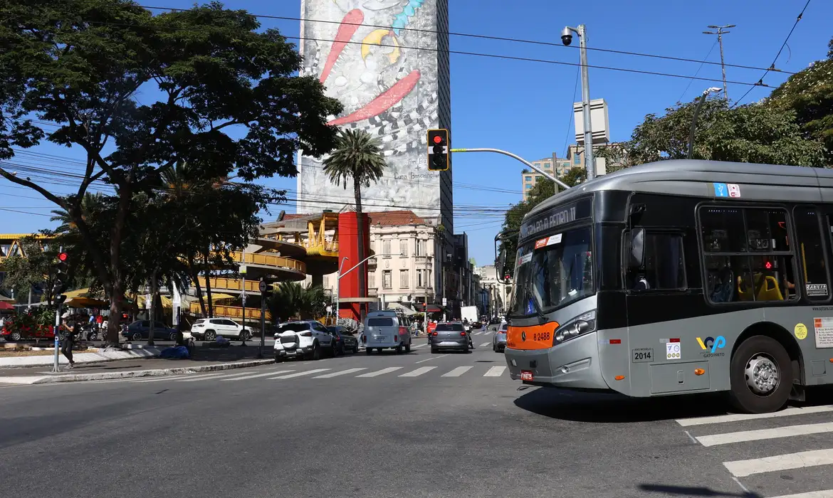 OAB Barro Preto - Prefeitura de SP anuncia aumento nas passagens de ônibus para R$ 5,30