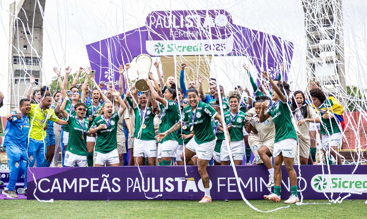 OAB Barro Preto - Palmeiras segura Corinthians e conquista o tetra do Paulista Feminino