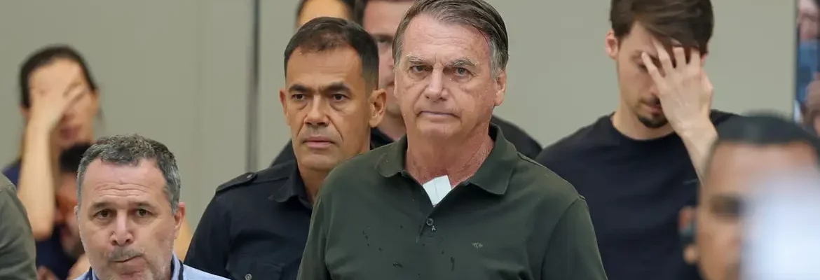 Moraes autoriza internação de Bolsonaro para realização de cirurgia