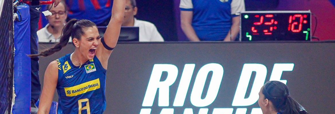 Central Julia Kudiess é eleita a 5ª melhor jogadora do vôlei mundial