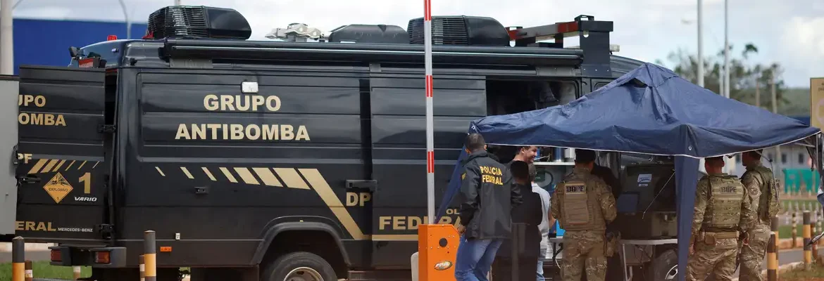 Moraes mantém preso condenado por bomba no aeroporto de Brasília