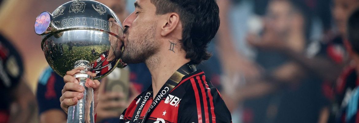 Arrascaeta é finalista no tradicional prêmio Rei da América