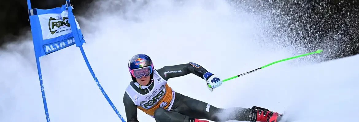 Lucas Pinheiro é prata em etapa da Copa do Mundo de Esqui Alpino