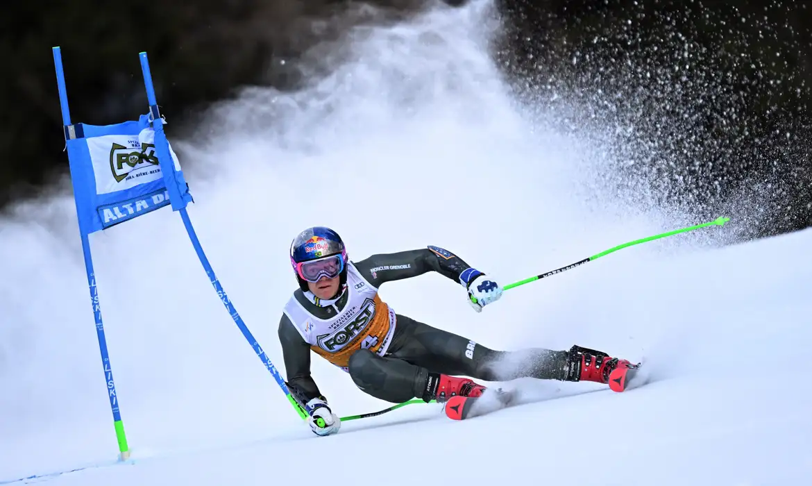 OAB Barro Preto - Lucas Pinheiro é prata em etapa da Copa do Mundo de Esqui Alpino