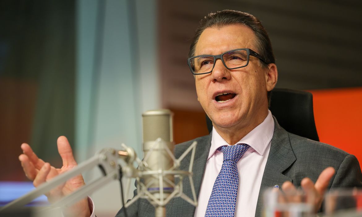 OAB Barro Preto - Marinho pede debate sobre escala 6×1 e financiamento de sindicatos