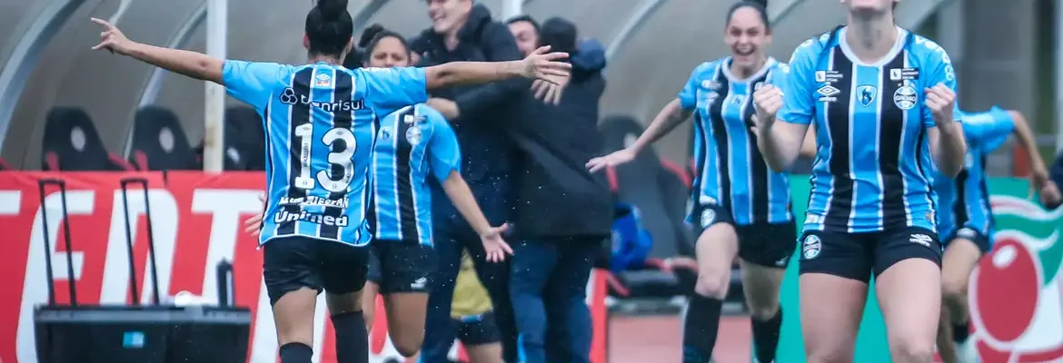 Com emoção, Grêmio e Flamengo avançam à final da Copinha Feminina