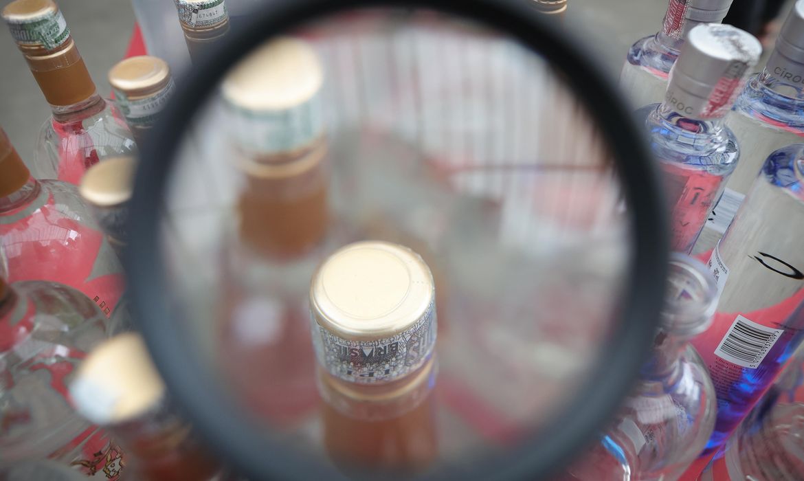 OAB Barro Preto - Bahia registra sete casos suspeitos de intoxicação por metanol