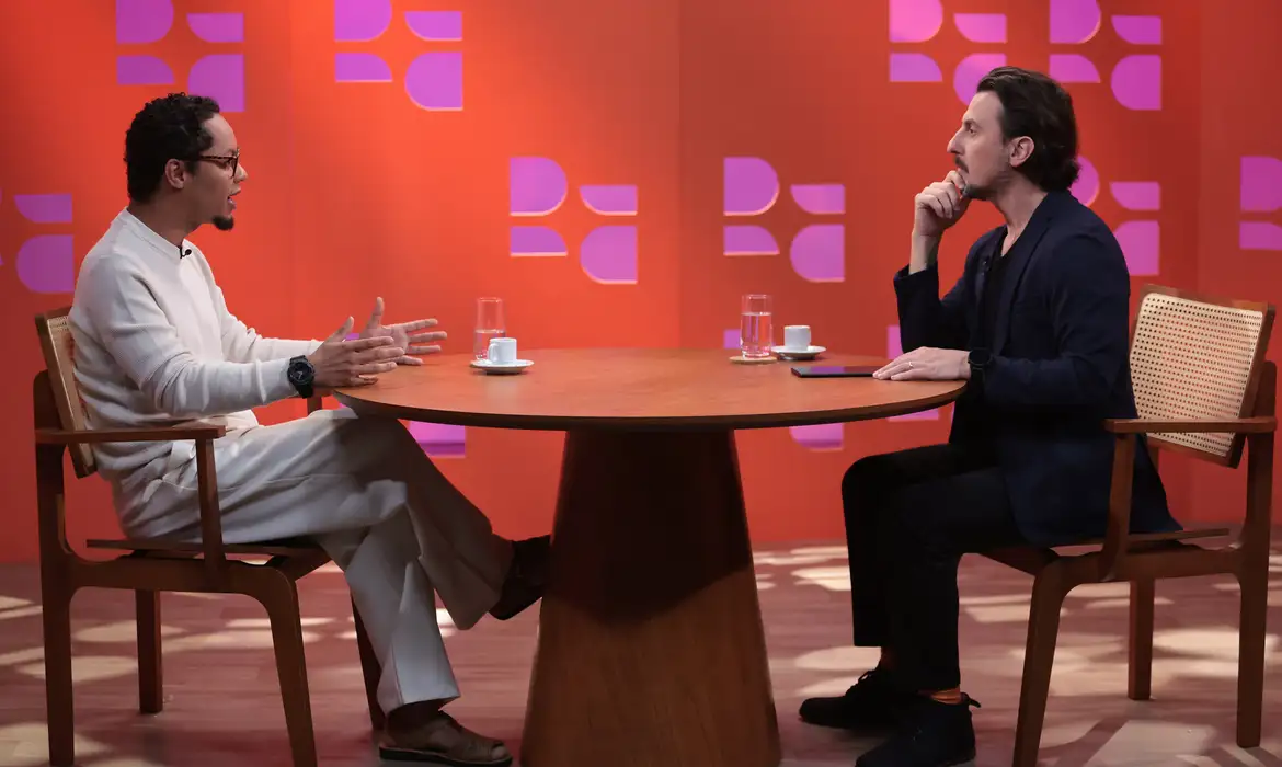 OAB Barro Preto - DR com Demori discute racismo estrutural com o ator Clayton Nascimento