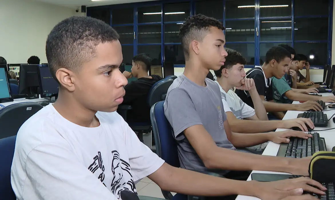 OAB Barro Preto - Unicef promove mais de 1 milhão de oportunidades para jovens no país