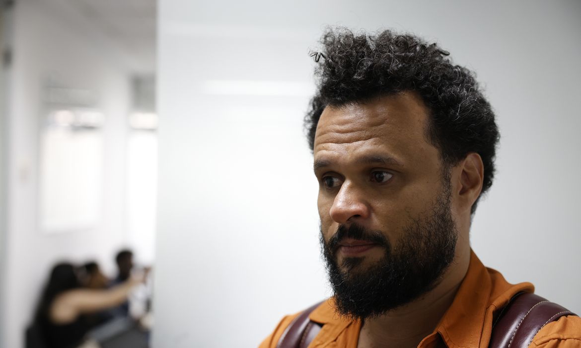 OAB Barro Preto - Pesquisador da Uerj defende monitoramento da trajetória de ex-cotistas