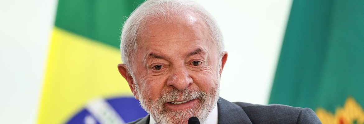 Lula faz discurso de Natal em cadeia nacional de rádio e televisão