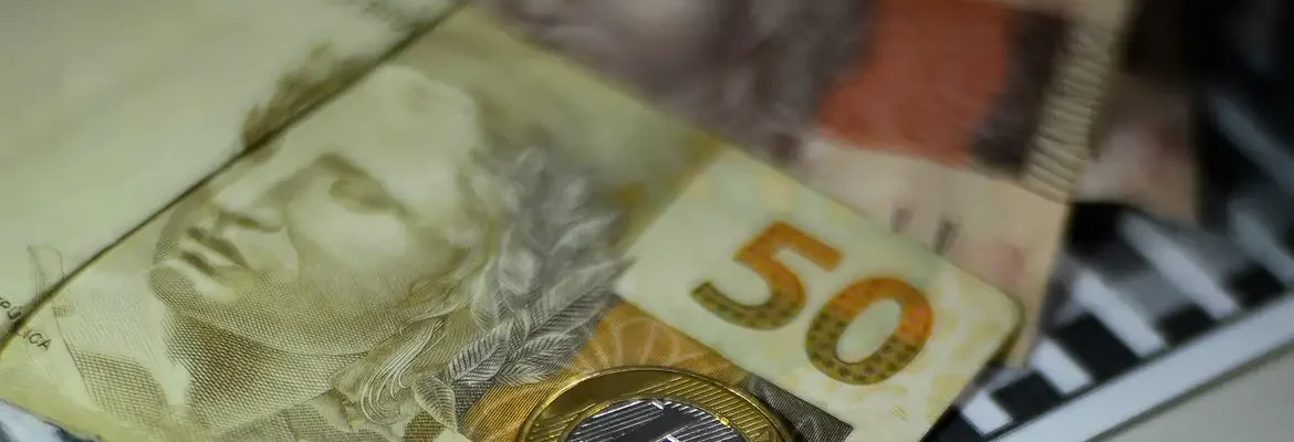 Tesouro paga R$ 1,05 bi em dívidas de estados e municípios em novembro