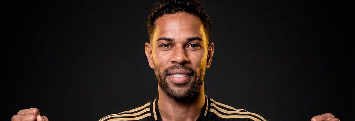 Atlético-MG anuncia o lateral-esquerdo Renan Lodi