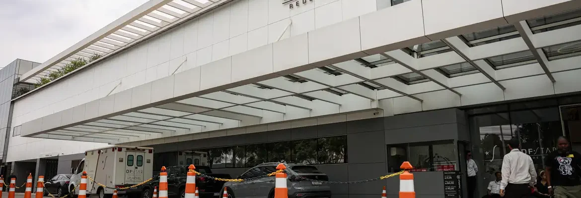 Bolsonaro passa por cirurgia após crise de soluço