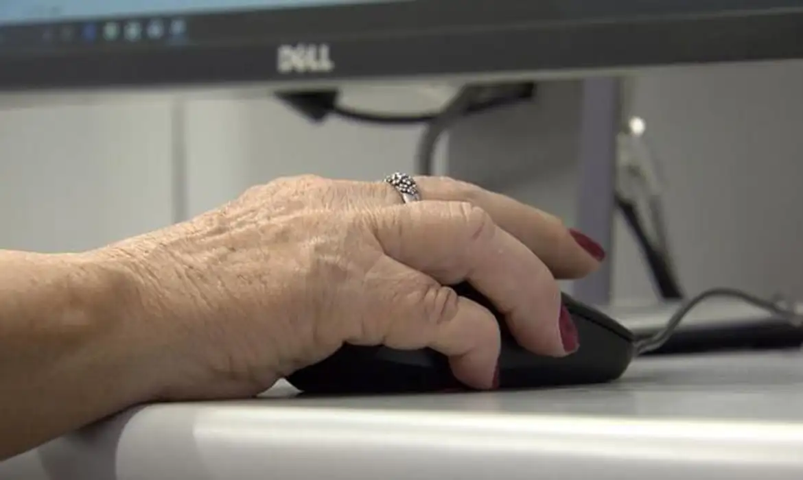 OAB Barro Preto - Com 8,3 milhões de trabalhadores, idosos têm nível de ocupação recorde