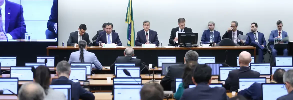 Comissão do Congresso aprova Orçamento de 2026