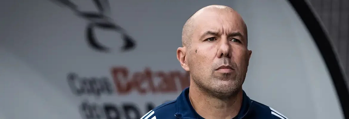 Cruzeiro anuncia saída de Leonardo Jardim após revés na Copa do Brasil