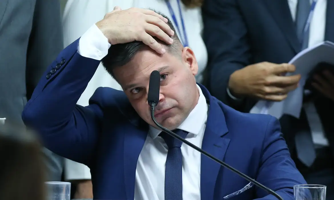 OAB Barro Preto - Tornozeleira de Silvinei ficou sem sinal na madrugada de Natal, diz PF