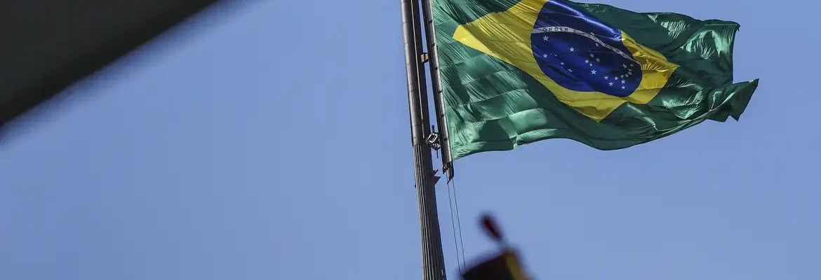 Políticos e autoridades celebram queda da Lei Magnitsky contra Moraes