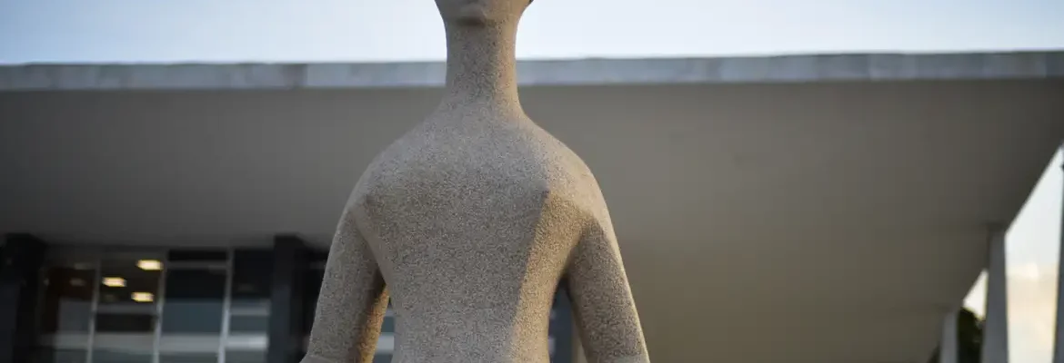 STF faz julgamento que pode condenar mais 6 réus pela trama golpista