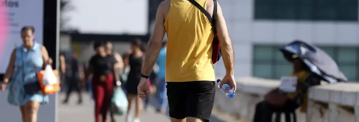 Brasil tem previsão de Natal com ondas de calor e chuvas