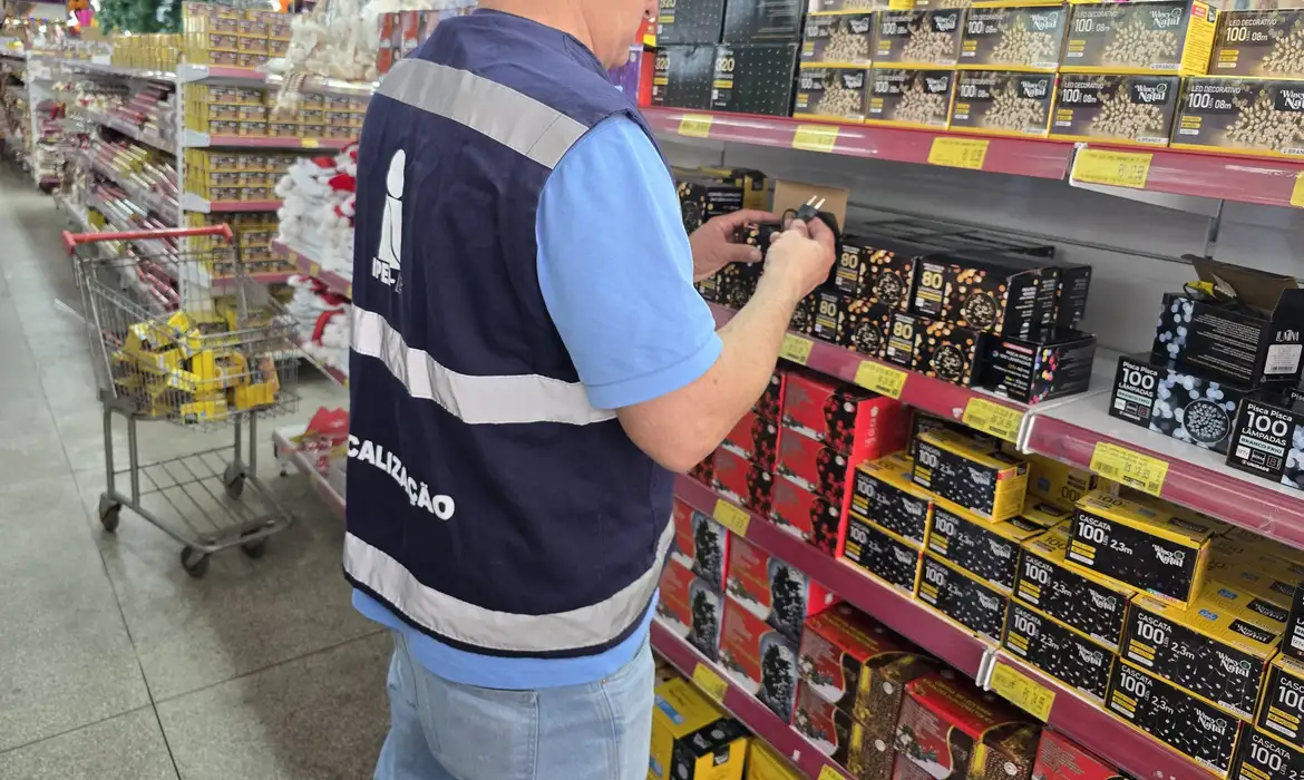 OAB Barro Preto - Natal Seguro: Inmetro flagra 90 mil produtos com irregularidades