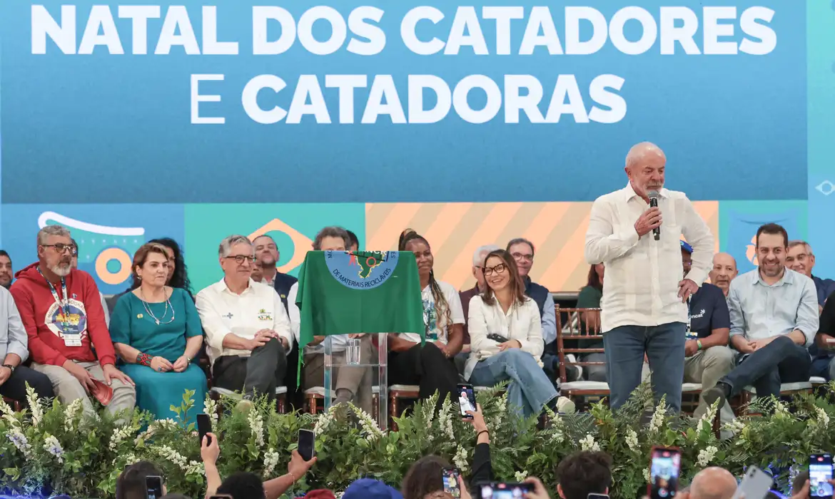 OAB Barro Preto - Lula defende que catadores tenham mais acesso à serviços públicos