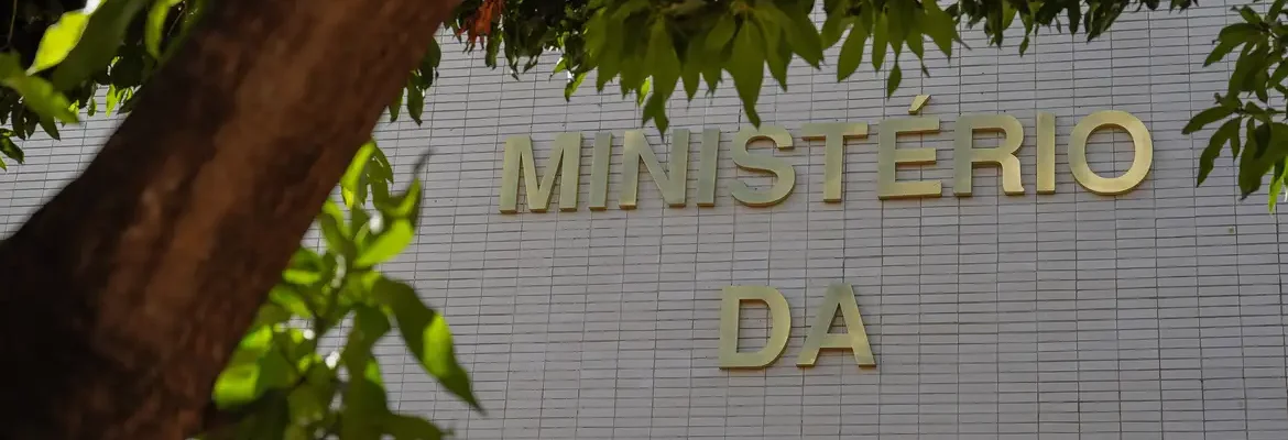 Estatais federais em dificuldade poderão pedir aportes da União