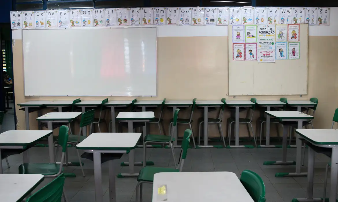 OAB Barro Preto - Liminar suspende avaliação de desempenho dos professores em São Paulo