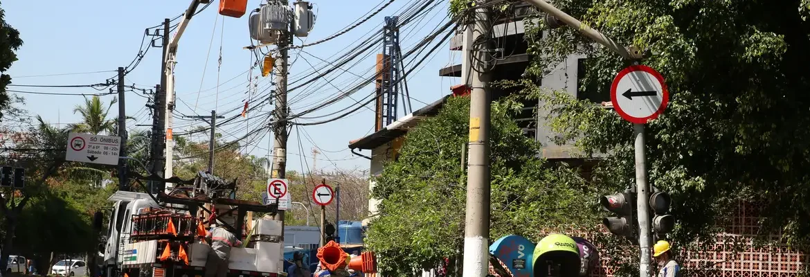 Justiça manda Enel restabelecer energia elétrica em SP em 12 horas