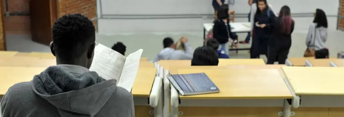 Violência e censura afetam nove em cada dez professores brasileiros