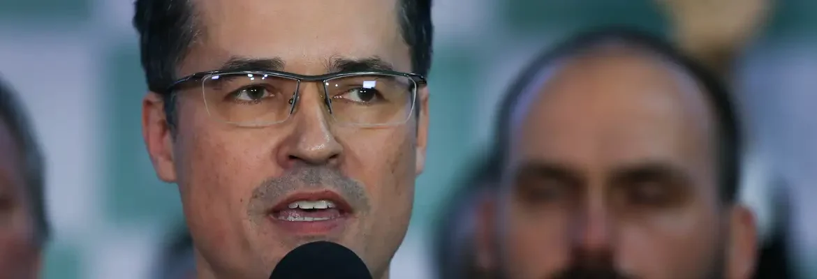 Deltan paga indenização a Lula por PowerPoint da Lava Jato