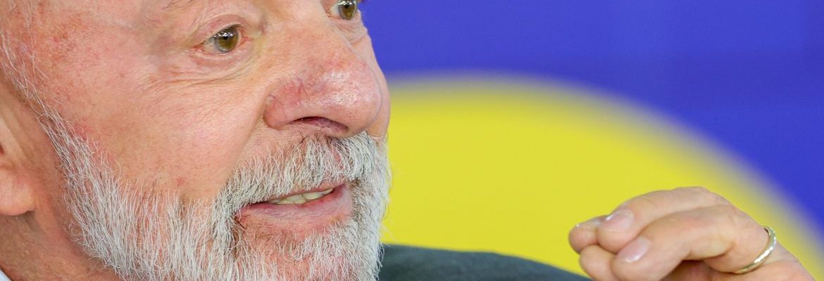 Lula tem evolução satisfatória após cirurgia de catarata