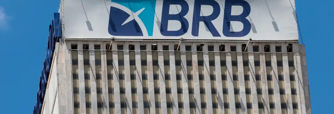 Diretor do BRB fica em silêncio ao depor à PF sobre compra do Master