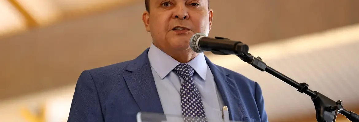 Oposição no DF pede impeachment de Ibaneis após citação por Vorcaro