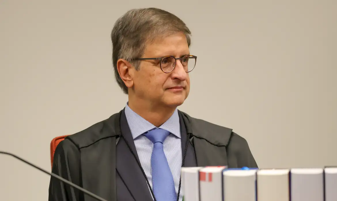 OAB Barro Preto - PGR pede suspensão da lei de Santa Catarina que proibiu cotas raciais