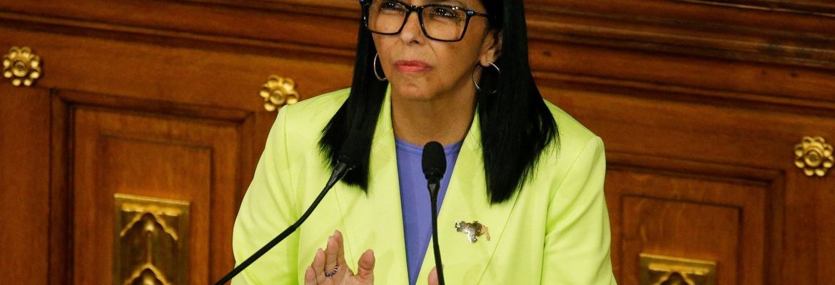 “Basta de ordens de Washington”, diz presidente interina da Venezuela