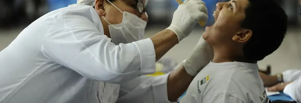 Governo deve entregar mais 400 unidades odontológicas móveis
