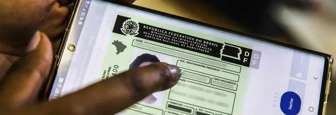 Dino nega pedido para suspender a renovação automática da CNH