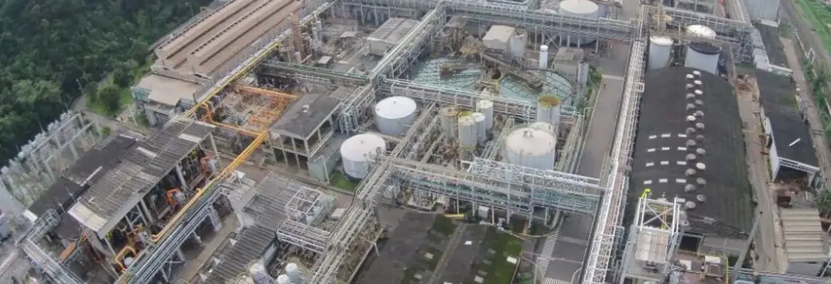 Cubatão pede ajuda para tentar reverter fechamento de fábricas