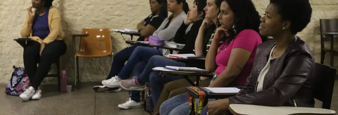 Rede de Cursinhos Populares tem inscrições abertas até 27 de fevereiro