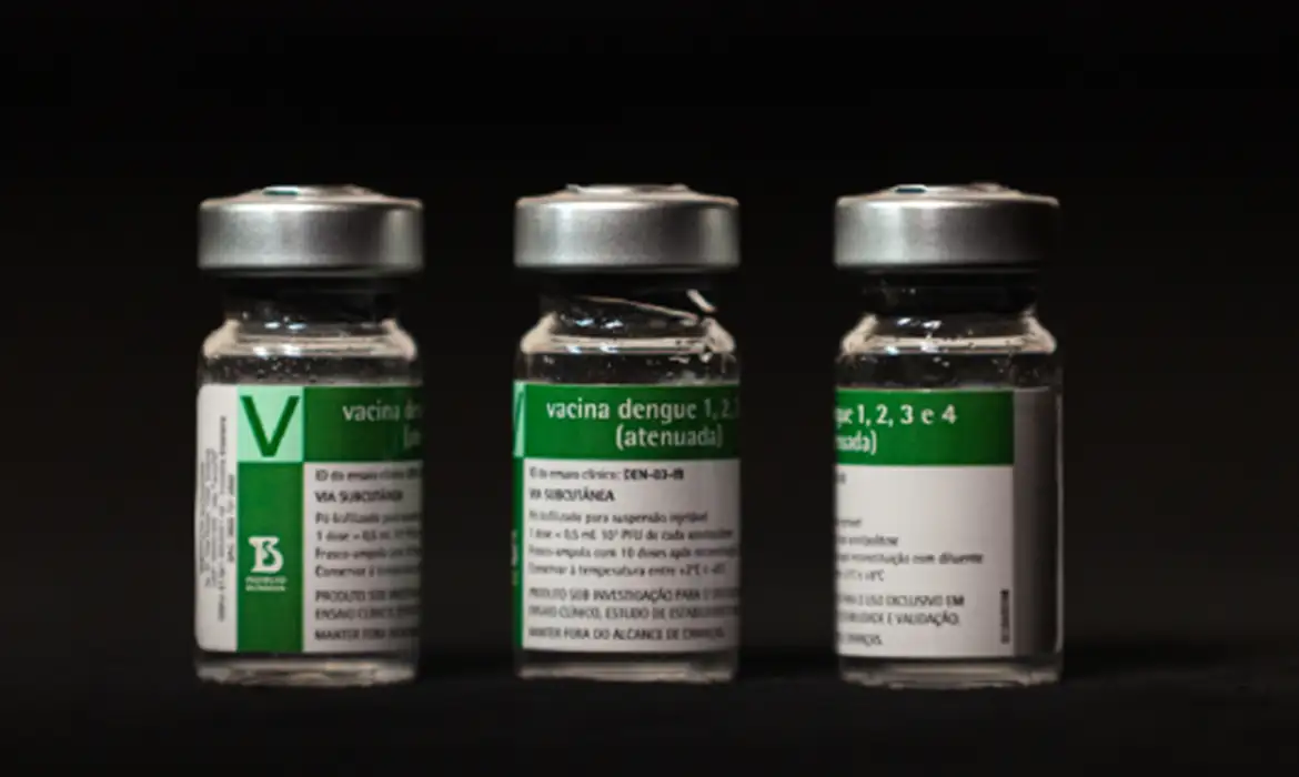 OAB Barro Preto - Botucatu inicia domingo vacinação em massa contra a dengue