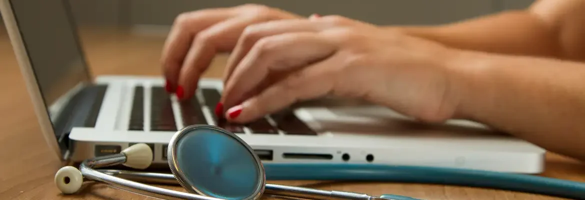 Enamed reforça importância de fiscalizar cursos, dizem especialistas