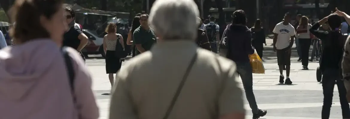 Primeira vara de atenção a idosos faz um ano e é referência no país